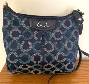 Coach Op Art Signature Ashley Small Swingpack  Bag Handbag Purse Crossbody - Picture 1 of 7