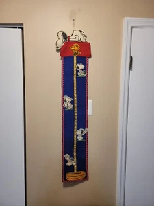 Vintage 1965 Peanuts Growth Chart - Felt - Snoopy & Woodstock - Picture 1 of 17