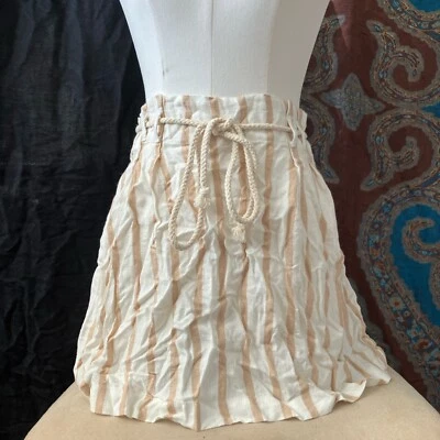 Cinturón de cuerda minifalda a rayas blancas y tostadas American Eagle talla S Foto 1 de 4