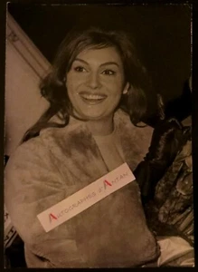 ● Rosanna SCHIAFFINO 1961 actrice italienne à Orly photo presse AFP Italia Italy - Picture 1 of 2