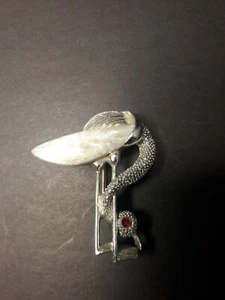 Silver Tone Vintage Crane Bird Ruby Red Eye Mother of Pearl Wing Brooch Pin AB-1 - Picture 1 of 3
