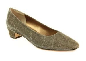 Vaneli Shoes Women's Astyr Dress Pump in Platinum size 9M - Picture 1 of 12