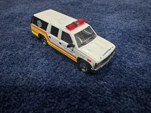 Code 3 - East Windsor Rescue Squad U-142 suburban, CT #12415 - Picture 1 of 4
