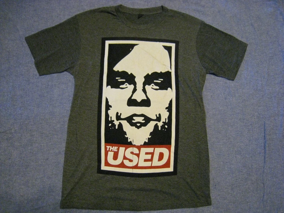 The D'Occasion T-Shirt T Chemise Vintage - Image 1 of 2