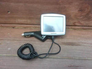 Tom Tom N14644 GPS Bundle  W/ Car Charger Adapter Tested Works  - Picture 1 of 1
