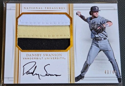 丹斯比·斯旺森 - 2017 年国家宝藏 - #CRMS-DS /49(亲笔签名、纪念品) — 第 1/2 张图片