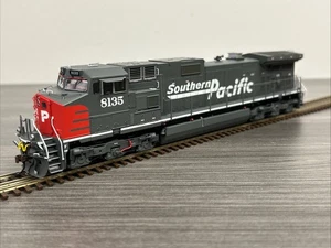 Athearn Genesis HO ATHG31541 Dash 9-44CW Locomotive Southern Pacific #8135 NOS! - Picture 1 of 13