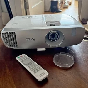 BenQ HT2050A 1080P Home Theater Projector | 2200 Lumens | EXCELLENT CONDITION - Picture 1 of 5