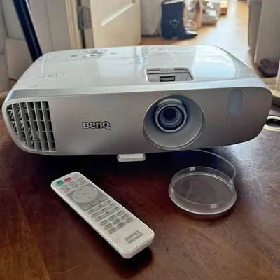 BenQ HT2050A 1080P Home Theater Projector | 2200 Lumens | EXCELLENT CONDITION - Image 1 of 4