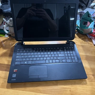 Toshiba C55d B5102 Foto 1 de 4