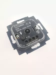Busch Jäger 6560 Tastdimmer Dimmer Dimmereinsatz 230V~ 50Hz 500VA - Bild 1 von 2