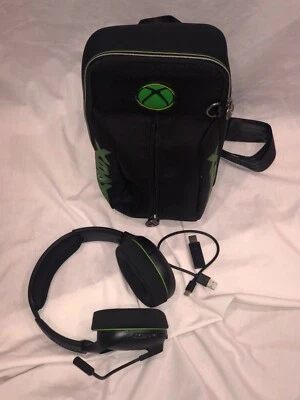 NEW XBOX BUNDLE LVL50 Wireless Stereo PDP Gaming Headset, Dongle, Carrying Case - Image 1 of 4