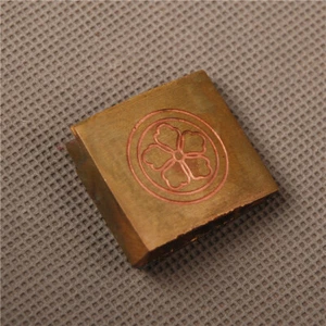 Flower five-leaf engraved Brass Habaki Collar For Japanese Samurai Sword Katana - Picture 1 of 6