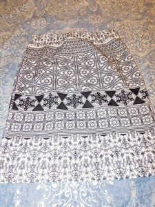 METAPHOR, NWT, Size M, Black and White Skirt, Gorgeous! - Picture 1 of 4