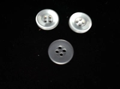 NEW 25 WHITE PEARL FINISH 1/2 INCH BUTTON 4 HOLE - Image 1 of 3