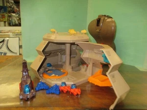 Tomy Starriors Cobra Stazione di Battaglia Corazzata 1984 Vintage Action Figure Playset - Foto 1 di 5