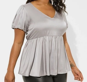 NEW Torrid 4 Satin V Neck Baby Doll Top Womens Plus 4X Silver Gray Puff Sleeves - Picture 1 of 11