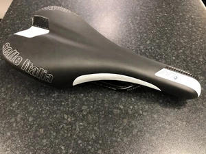 Selle Italia X1 Lady Saddle, OE16, Black/White, New! - Picture 1 of 4