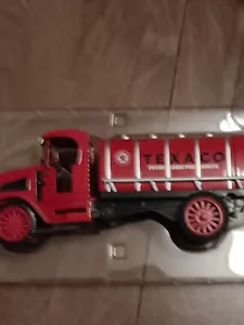 Diecast 1918 Mack AC Tanker - Picture 1 of 11