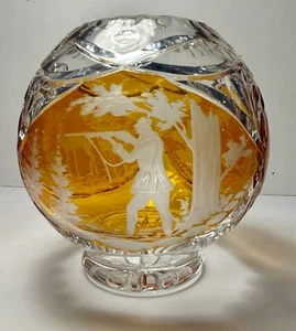 Amber art glass cut vase - Picture 1 of 5