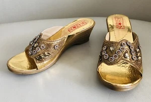 🆕Slip-On Embellished Wedge Sandals Sz 6,5 -7 🌟Asian Ethnic Sz 39 (photos) - Picture 1 of 12
