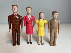 Vintage 4-piece Renwal Plastic Family/Father, Mother, Daughter & Son - Picture 1 of 12