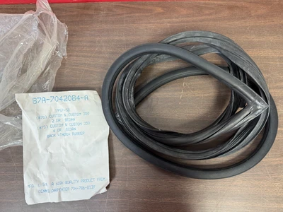 Ford Custom 300 1957 1958 sedán ventana trasera junta de goma 1225 Foto 1 de 2