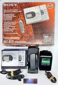 Walkman Lecteur Minidisc Sony MZ-R35 + Chargeur + Télécommande En Boîte Doc - Imagen 1 de 13