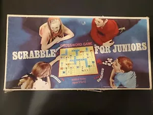VINTAGE “SCRABBLE FOR JUNIORS” BY SELCHOW & RIGHTER, 1968 – Edition Three - Picture 1 of 9