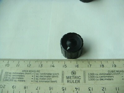 Vintage USA Made 3/16 inch 4.76 mm Shaft Bakelite Knob  - Free Shipping - Image 1 of 4