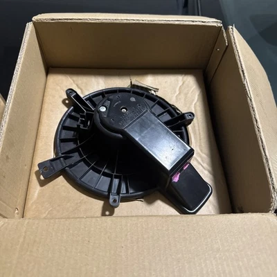 OEM AC Blower Motor with Fan for Jeep Grand Cherokee Dodge  2009-2018  - Image 1 of 4