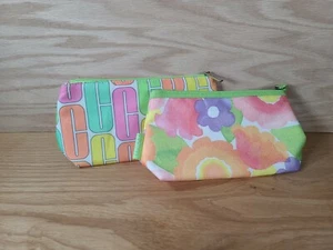 Clinique Cosmetic Bags Floral Print & White w/ Multicolored "C" Lettering 2 Bags - Foto 1 di 12