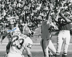 Autographed TONY BANFIELD Houston Oilers 8x10 Photo w/COA - Picture 1 of 1