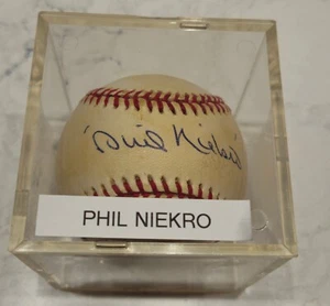 Phil Niekro Signed Baseball - Picture 1 of 1