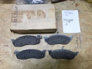 Chrysler New York Imperial Dynasty '90-'93 Mopar Front Brake Pads - Picture 1 of 1