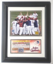 2006 St. Louis Cardinals Team Photo Cover World Series Champion Oct. 27