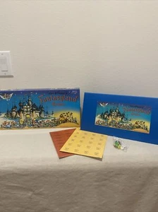 New 2005 Disney Disneyland FANTASYLAND BOARD GAME Mr Toad's Wild Ride Dumbo+ - Picture 1 of 8