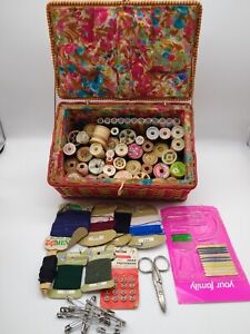 Vintage Sewing Box (Plastic) Contents Threads Accessories JobLot 