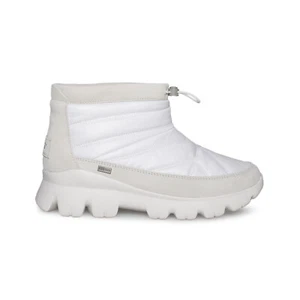 UGG CENTARA WHITE WATERPROOF QUILTED NYLON SHEEPSKIN ANKLE BOOTS SIZE US 6.5 NEW - Picture 1 of 6
