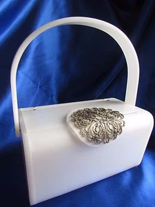 VINTAGE WILARDY PURE WHITE LUCITE PURSE WITH SILVER FILIGREE ! CLASSIC - Picture 1 of 5