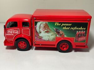 DANBURY MINT 1:24 1950's Coca-Cola Christmas Truck- NIB