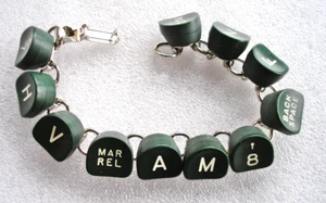 Unusual vintage bracelet made from 1960's green typewriter keys - Picture 1 of 3