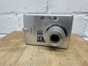 Nikon Digital Camera Coolpix L11 6.0MP Silver Tested - Picture 1 of 12