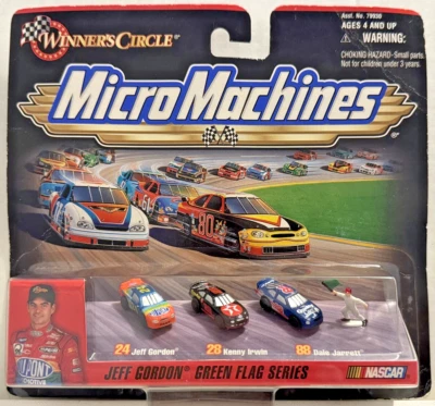 Micro Machines Winner's Circle 1999 Jeff Gordon Green Flag Series - Image 1 of 4