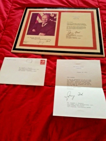 original signed card & placard sent to sammy davis jr's asst from president ford Cover