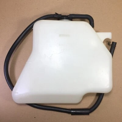 DENSO Japan Toyota Land Cruiser FZJ80 Radiator Reserve Tank Assy 16470-66020 - Image 1 of 4