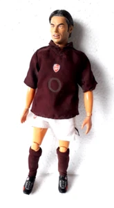 POUPEE  FOOTBALL - ROBERT PIRES - ARSENAL - REVELL 2004 - Picture 1 of 2