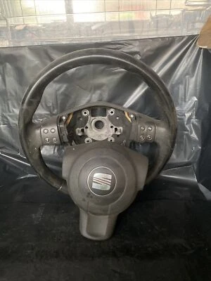 Volante SEAT LEON (1P1) Benzina usato - 5P0419091SFKZ/5P0959537 Foto 1 de 4