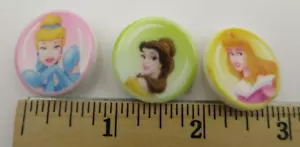 1" Lot (3) Vtg Button Plastic DISNEY PRINCESS White Cinderella Shank Craft Round - Picture 1 of 6