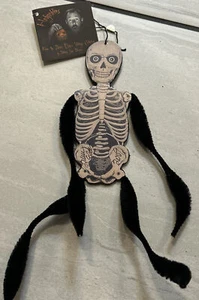 RARE AND HARD TO FIND BETHANY LOWE GRINNING SKELETON BY BRUCE ELSASS NWT SIGNED - Picture 1 of 10